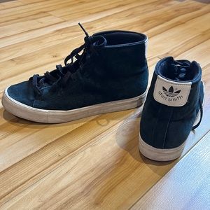 Blue suede Stan Smith adidas high top shoes